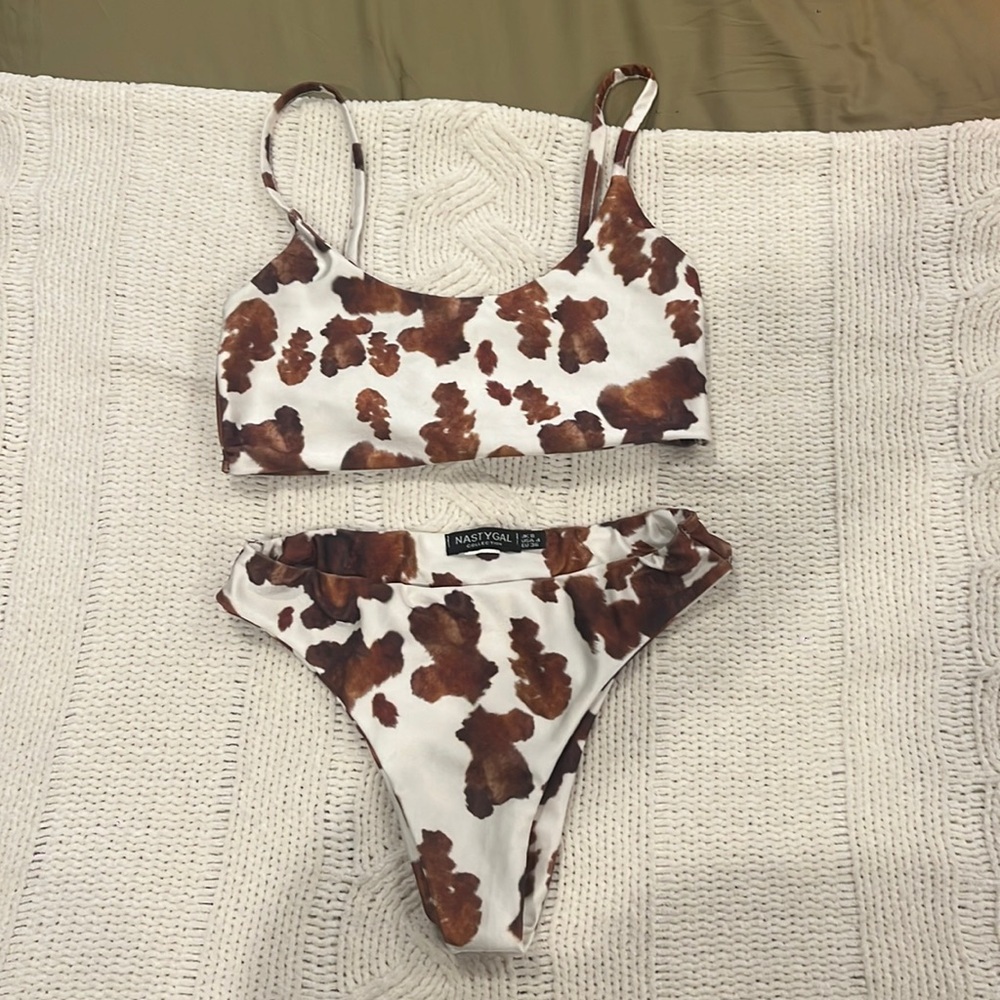 Nasty Gal bikini set size 4 in perfect condition!